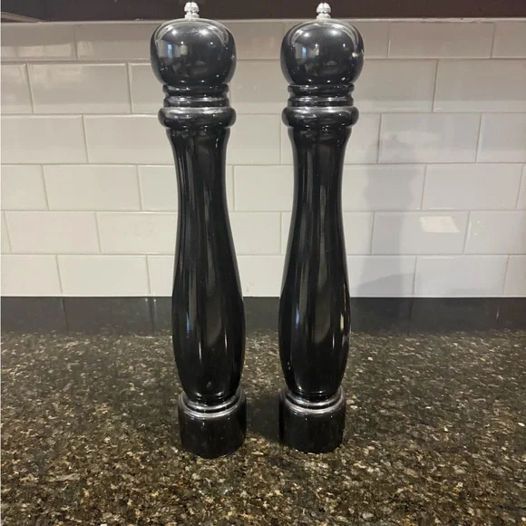 Elegant Black Pepper Mill Set - Picture 1 of 2